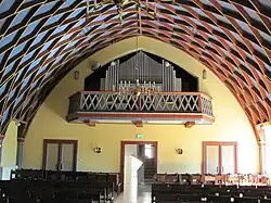 Eingangsseite mit Orgelempore