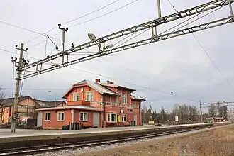 Foto eines Bahnhofsgebäudes