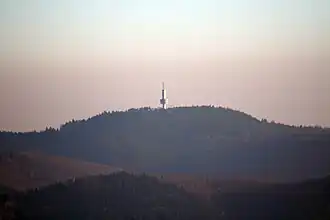 Blick vom Großen Knollen südostwärts zum Ravensberg