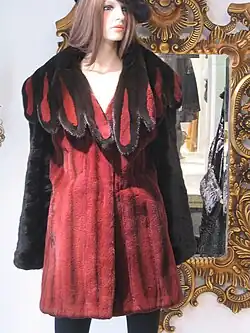 Samtnerz, gefärbt (Düsseldorf, 2012)