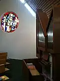 Orgel und Glasfenster