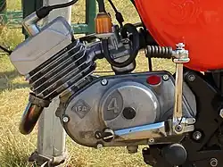 M541 in der Ausführung mit 4 Gängen, links