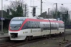 Zweiteiliger Talent als 1011-1 der Regiobahn in Neuss