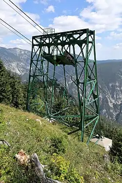 Eiserne Portalstütze der Raxseilbahn, gebaut 1926 von Simmering.