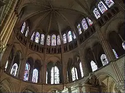 Chorhaupt, Emporen und Obergaden, nur noch frühgotisch