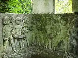 Puttenfries, Detail der Grabstätte Kiessig-Leistner