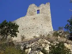 Heutiger Zustand der Burg Canossa