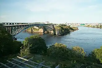 Weitere 15 Minuten später fließt der Saint John River bereits wieder meerwärts.[9]