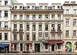 Mehrfamilienhaus der Gründerzeit (1876 erbaut), Riemannstr. 42 in Leipzig, Foto (2021)