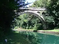 Brücke über den Canal de Saint-Quentin im Ortsteil Riqueval