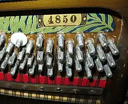 Seriennummer in einem Ritter-Klavier