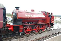 Die von Robert Stephenson & Hawthorns gebaute Lokomotive WD 71515 bei der Pontypool and Blaenavon Railway in Wales