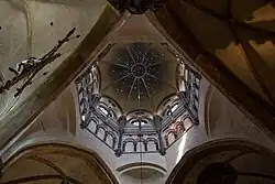Roermond, Kuppel (evtl. vor 1218) zwischen den drei Konchen
