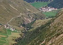 Blick auf die Rofenhöfe (links) und Vent