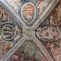 Freskenmalerei im Kreuzrippengewölbe