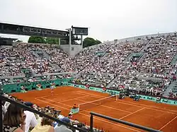 Der Court Suzanne Lenglen mit 10.056 Plätzen (2003)
