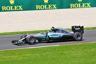 2016: Wenige Tage nach seinem Titelgewinn gibt Nico Rosberg bekannt, seine Karriere in der F1 zu beenden.[16]