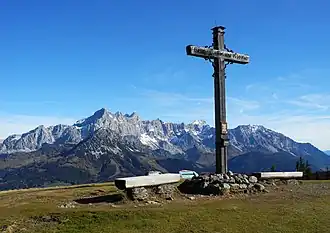 Gipfelkreuz, Blick zum Dachstein