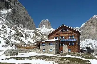 Rotwandhütte (Rifugio Roda di Vael, 2280 m)