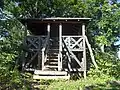 Aussichtsturm bei den Ruinen
