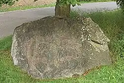 Åsbyblocket Gesamt und Ritzung