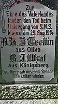 Gedenkstein auf dem Friedhof Süderende (Föhr) für zwei Opfer des Untergangs des S.M.S. Mainz 1914