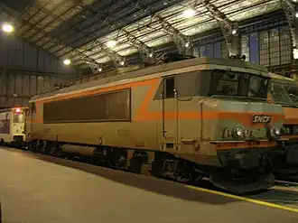 BB 7262 mit schwächer geneigter Frontscheibe