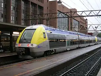 Triebzug Z 27525 / 27526 im Bahnhof Lyon-Part-Dieu.