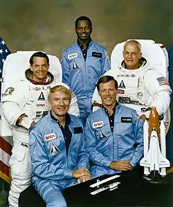 v.&nbsp;l.&nbsp;n.&nbsp;r. Robert Stewart, Vance Brand, Ronald McNair, Robert Gibson, Bruce McCandless