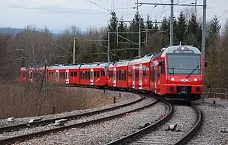 Be 552 513 und 552 515 bei der Einfahrt zur Station Uetliberg