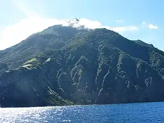 Blick zum Mount Scenery vom Meer aus