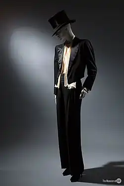 YSL-Smoking, 1982