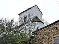 Ansicht von Südosten zur Apsis des Chorturms