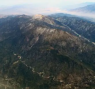Die flachen Hänge des San Gorgonio Mountain haben dem Berg den Namen Old Greyback eingebracht.
