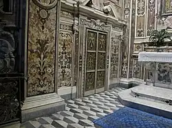 Detail der Marmordekoration in der Cappella della purità