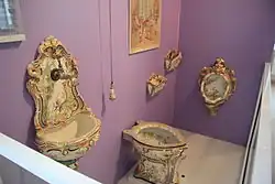 Neobarocke Sanitärkeramik