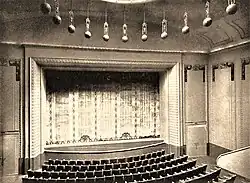 Cines Saal und Bühne, 1913