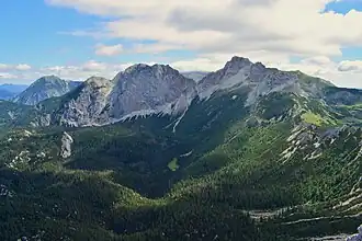 Blick von Westen (Kleiner Brandstein) auf mittig li. Kleinen und Großen Griesstein, rechts anschließend Ebenstein und Schaufelwand