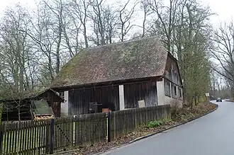 Stadel mit Halbwalmdach