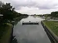 Blick von der kleinen Schleuse auf das damals gesperrte Unterwasser und den Wanderrastplatz links