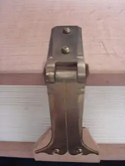 Geschmiedete Schließe nach altem Vorbild