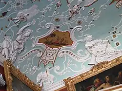 Stuckdecke des Kurfürstenzimmers im Schloss Weißenstein