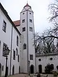 Renaissance-Treppenturm am Ostflügel, mit Kielbogengiebeln und sechseckigem Zeltdach