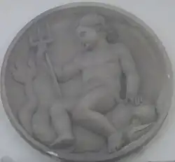 Nr. 21: Knabe auf Delphin mit Dreizack