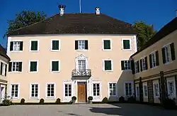 Schloss Stepperg, Mitteltrakt