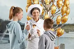 Maître Chocolatier am Schokoladenbrunnen