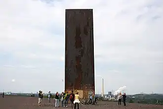 Die Bramme für das Ruhrgebiet auf der Schurenbachhalde, Essen