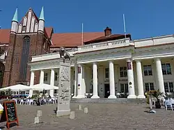 Schwerin, Säulengebäude