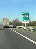 Schild am Autobahndreieck zwischen A4 und A35 bei Brescia