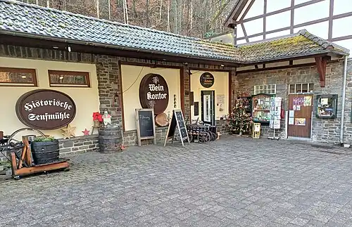 Eingang Senflädchen